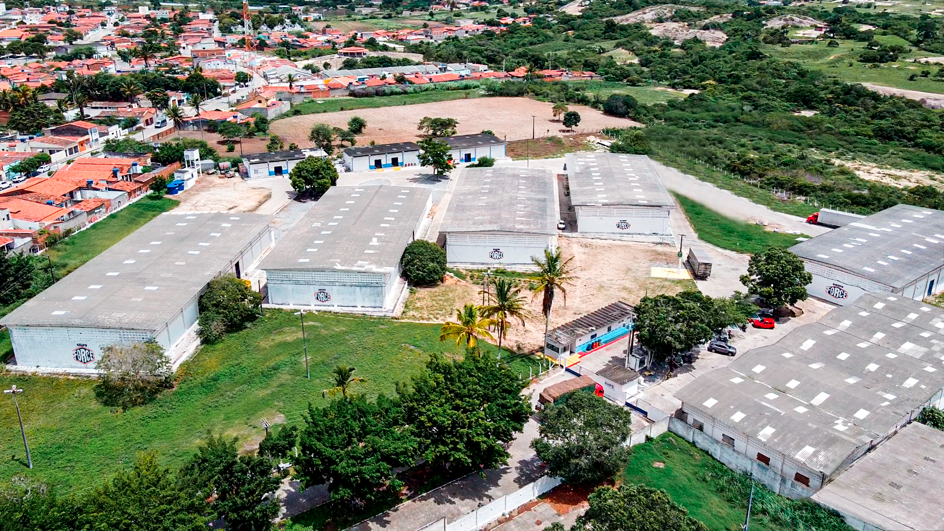 Fábrica Drone Sem Galpão (1) Fábrica Drone Sem Galpão (1)